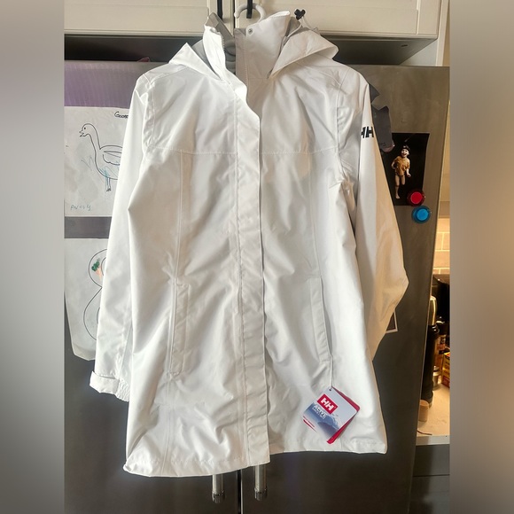 Women’s Helly Hansen Jacket Brand new Size M - Picture 1 of 3